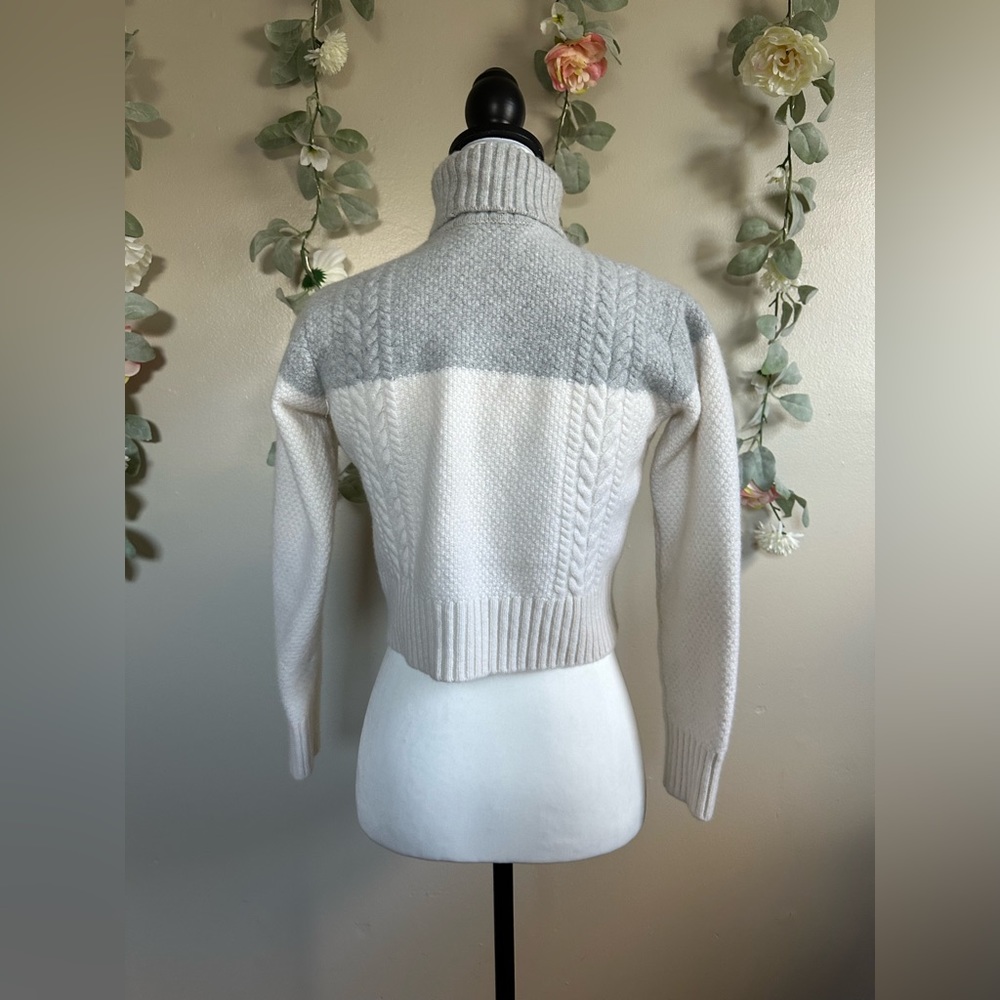 ATM ANTHONY THOMAS MELILLO
Two-tone cable-knit wool turtleneck sweater - Picture 8 of 12